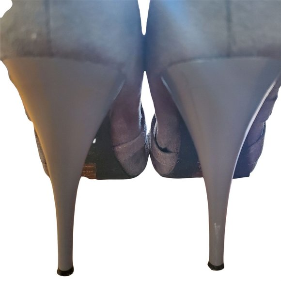 Michael Antonio Knee High Boots Straps Buckles Gray Faux Suede Size 5.5 - Picture 5 of 5